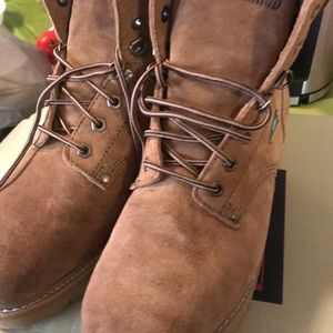 Brand new men’s steal toe boots.